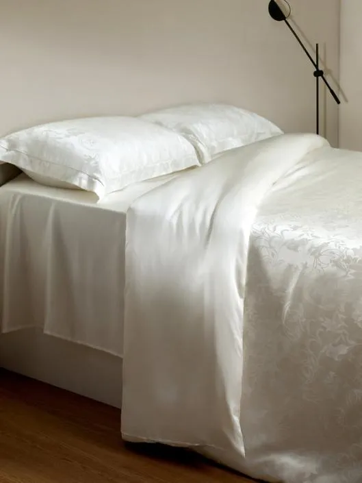 100 Mulberry Silk Bedding Set With Lily Jacquard Home Lilysilk Silk Bedding Sets