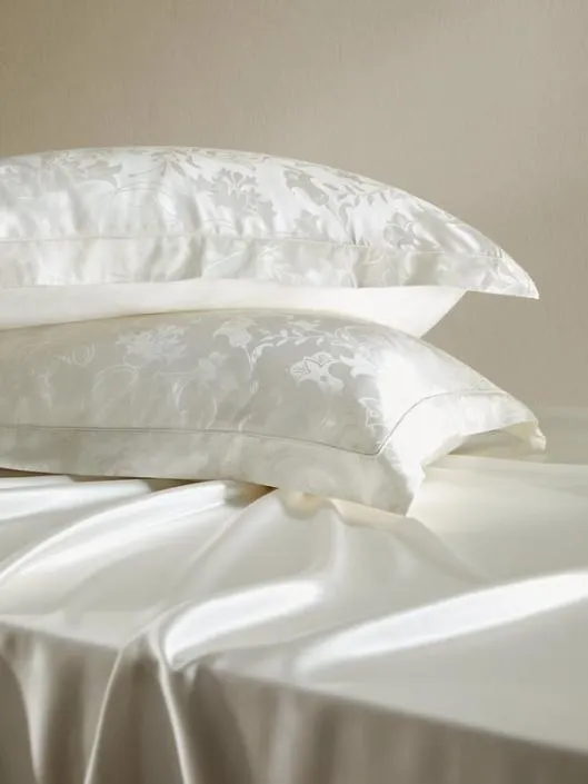 100 Mulberry Silk Bedding Set With Lily Jacquard Home Lilysilk Silk Bedding Sets