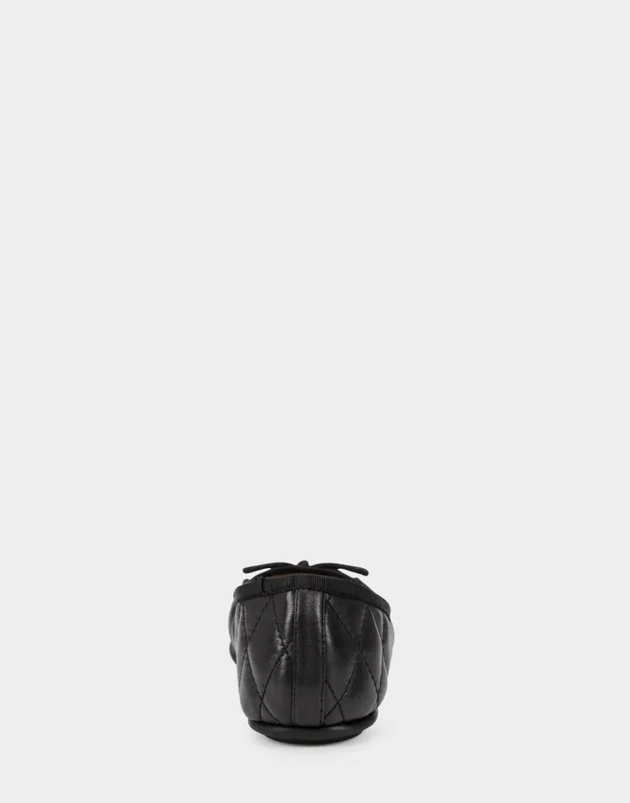 Aerosoles Comfortable Women039s Ballet Flat In Black Genuine Leather Black Quilted Leather Women Clogs and Mules
