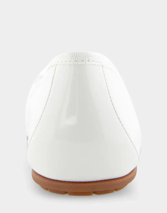 Aerosoles Comfortable Women039s Ballet Flat In White Patent Faux Leather White Patent Faux Leather Women Dress