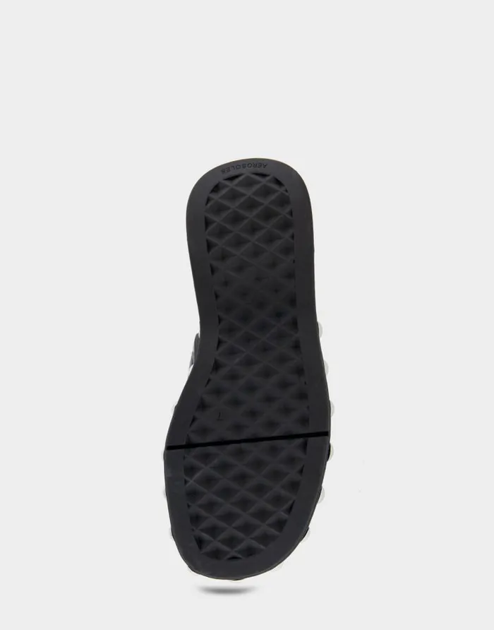 Aerosoles Comfortable Women039s Grommet Detail Clog In Black Leather Black Leather Women Clogs and Mules