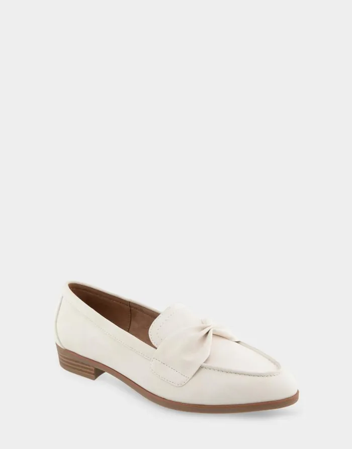 Aerosoles Comfortable Women039s Tailored Loafer In Eggnog Faux Leather Faux Suede Eggnog Faux Leather Women Loafers