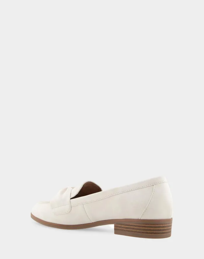 Aerosoles Comfortable Women039s Tailored Loafer In Eggnog Faux Leather Faux Suede Eggnog Faux Leather Women Loafers