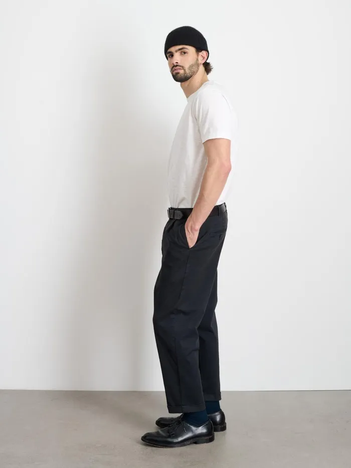 Alex Mill Pants Men Standard Pleated Pant In Chino Black