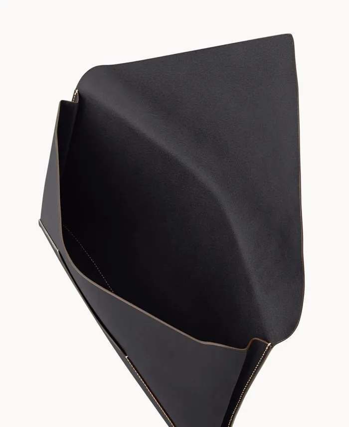 Alto Document Holder Black Man Dooney and Bourke Business and Tech Alto Document Holder Black Man Dooney and Bourke Business and Tech