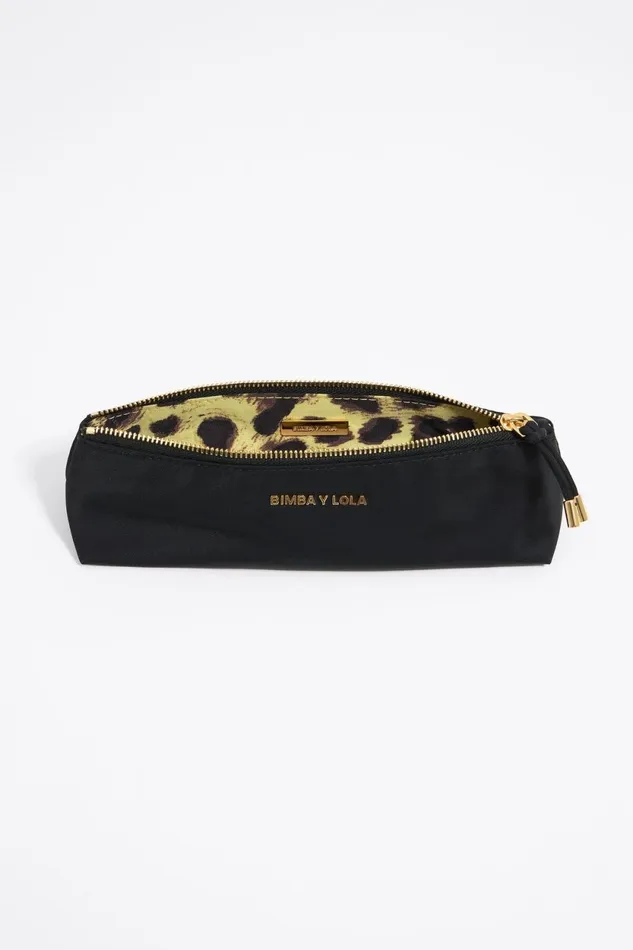 Black Nylon Trapezium Makeup Case Black Women Bimba Y Lola Vanity Pouches Black Nylon Trapezium Makeup Case Black Women Bimba Y Lola Vanity Pouches
