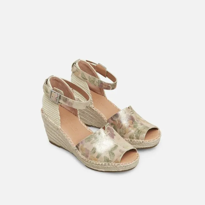 Charli Leather Floral Espadrille Wedge Champagne Women Kenneth Cole Gentle Souls