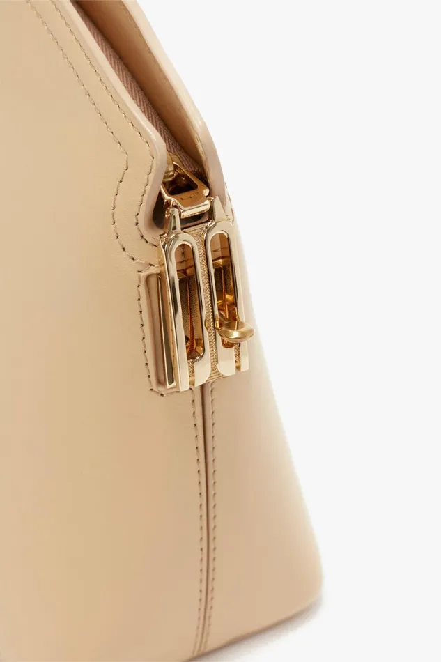 Clutches Women Victoria Beckham Victoria Clutch Bag In Sesame Leather