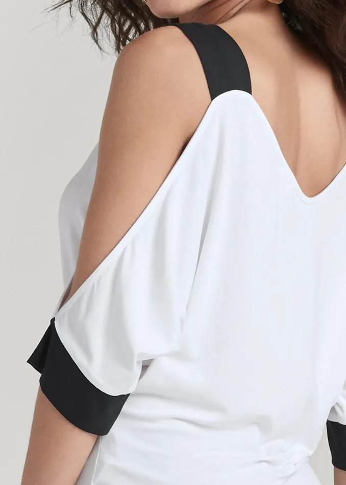 COLOR BLOCK TOP White and Black Women VENUS Short Sleeve Tops COLOR BLOCK TOP White and Black Women VENUS Short Sleeve Tops
