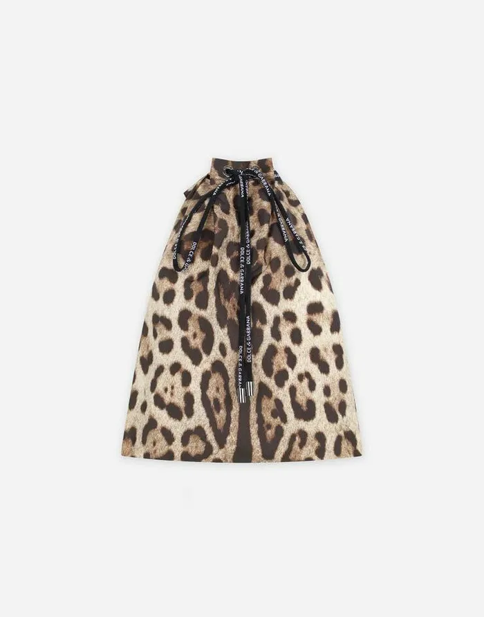 Dolce and Gabbana Beachwear Men Short Leopardprint Swim Trunks With Plate Multicolor Dolce and Gabbana Beachwear Men Short Leopardprint Swim Trunks With Plate Multicolor
