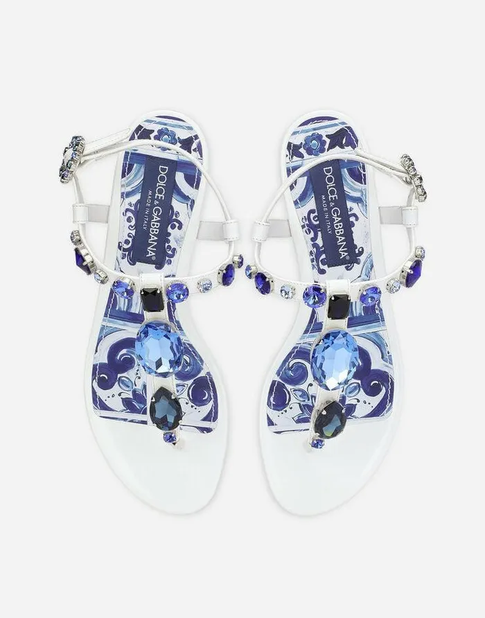 Dolce and Gabbana Flat Women Patent Leather Thong Sandals With Embroidery White Dolce and Gabbana Flat Women Patent Leather Thong Sandals With Embroidery White