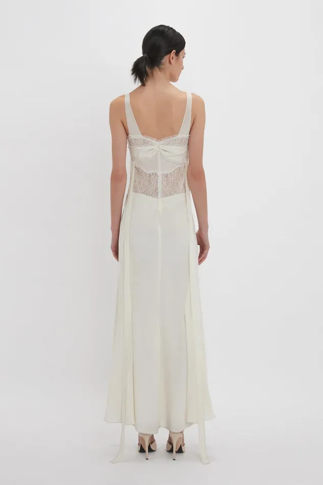 Dresses Women Victoria Beckham Ruffle Detail Midi Dress In Ivory Dresses Women Victoria Beckham Ruffle Detail Midi Dress In Ivory