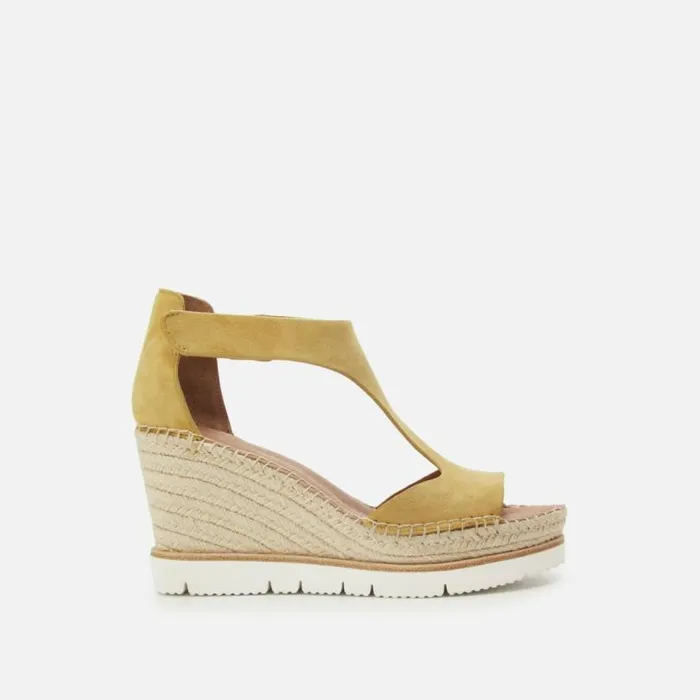 Elyssa Easy TStrap Suede Wedge Sandal Yellow Women Kenneth Cole Gentle Souls