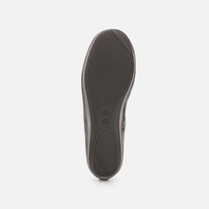 Eugene Scalloped Metallic Travel Ballet Flat Pewter Women Kenneth Cole Flats