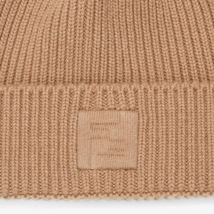 Fendi Hats and Gloves Beanie Beige Wool And Cashmere Hat 8211 Women