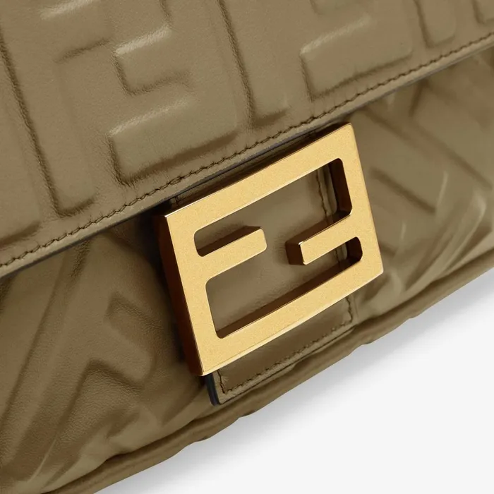 Fendi Shoulder and Crossbody Bags Baguette Green Nappa Leather Bag 8211 Women