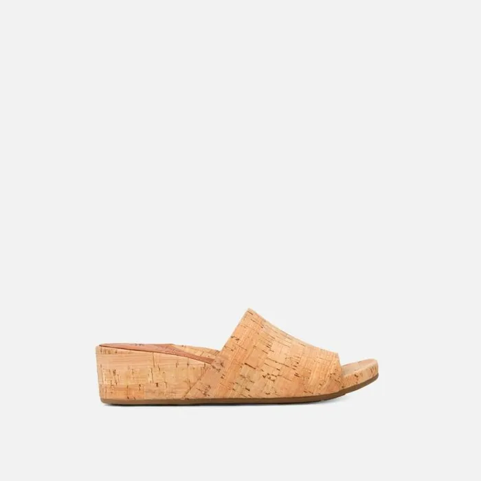 Gisele Wedge Slide Natural Women Kenneth Cole Gentle Souls