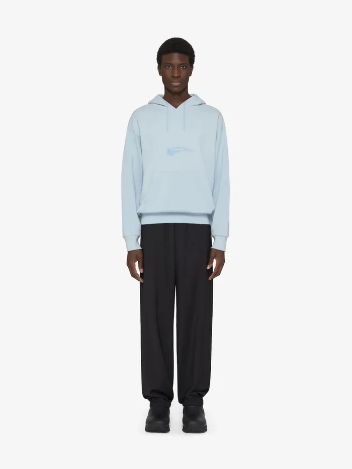 Givenchy Boxy Fit Hoodie In Fleece GIVENCHY Wings Sky Blue Men Sweatshirts and Hoodies Givenchy Boxy Fit Hoodie In Fleece GIVENCHY Wings Sky Blue Men Sweatshirts and Hoodies