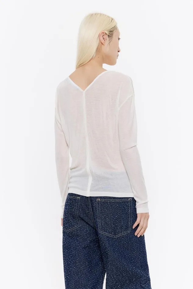 Ivory Silk Viscose Tshirt Ivory Women Bimba Y Lola TShirts Ivory Silk Viscose Tshirt Ivory Women Bimba Y Lola TShirts
