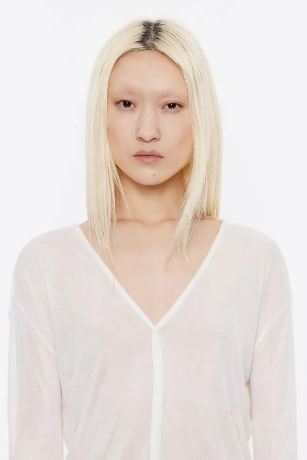 Ivory Silk Viscose Tshirt Ivory Women Bimba Y Lola TShirts Ivory Silk Viscose Tshirt Ivory Women Bimba Y Lola TShirts