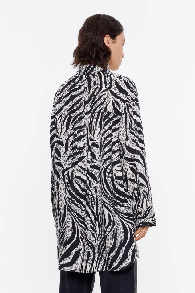 Ivory Zebra Long Straight Shirt Zebra Ivory Women Bimba Y Lola Shirts Ivory Zebra Long Straight Shirt Zebra Ivory Women Bimba Y Lola Shirts
