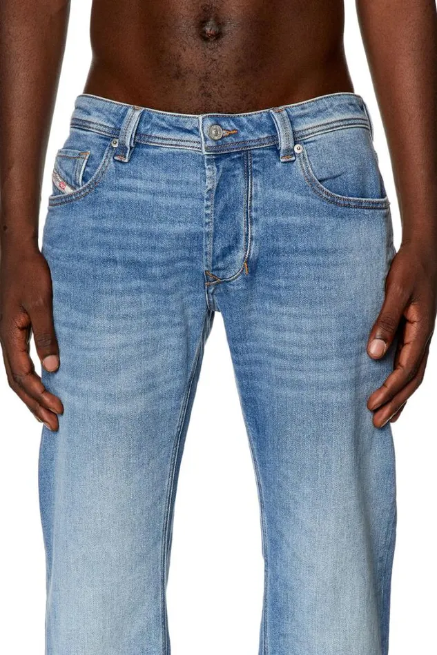 Men Straight Jeans 1985 Larkee 0enas Light Blue Diesel Straight