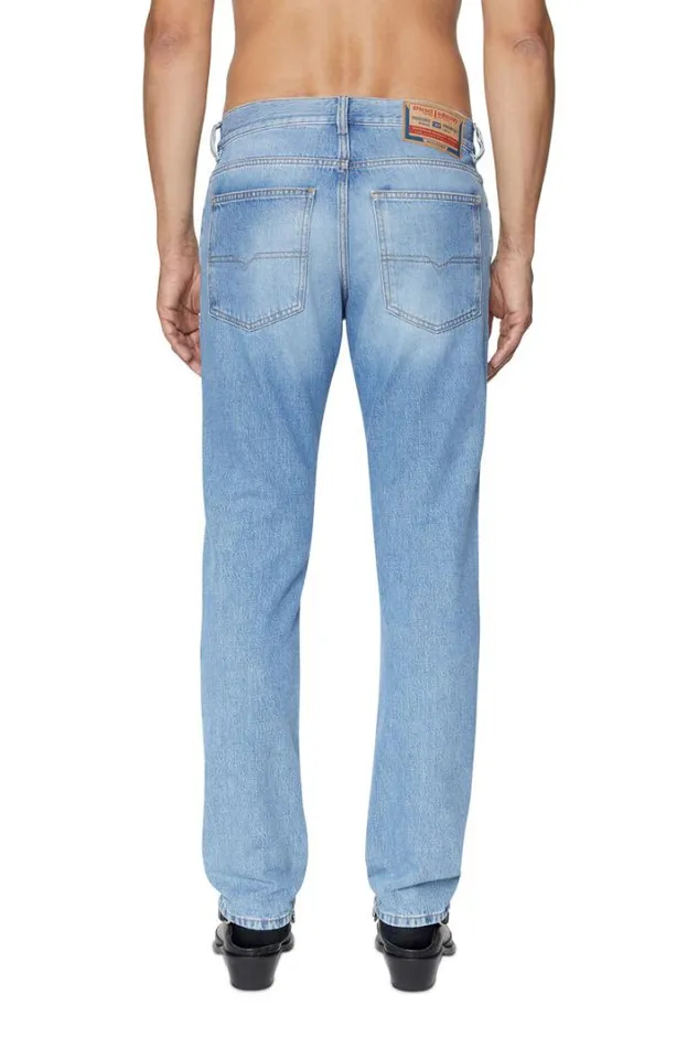 Men Straight Jeans 1995 DSark 09c15 Light Blue Diesel Straight Men Straight Jeans 1995 DSark 09c15 Light Blue Diesel Straight