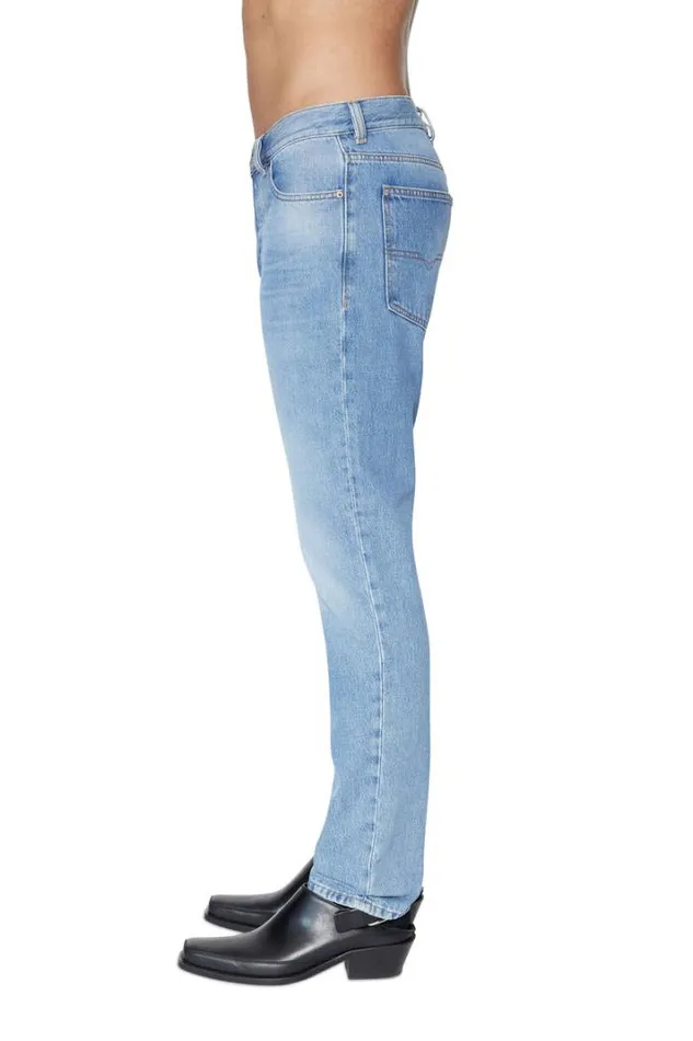 Men Straight Jeans 1995 DSark 09c15 Light Blue Diesel Straight Men Straight Jeans 1995 DSark 09c15 Light Blue Diesel Straight