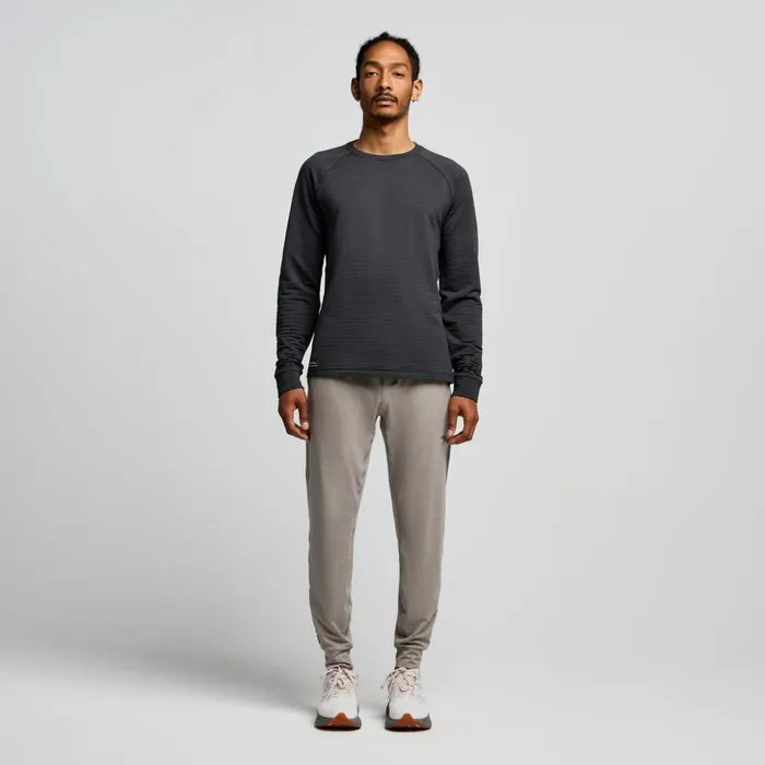 Men Triumph 3d Crew Black Heather Saucony Tops