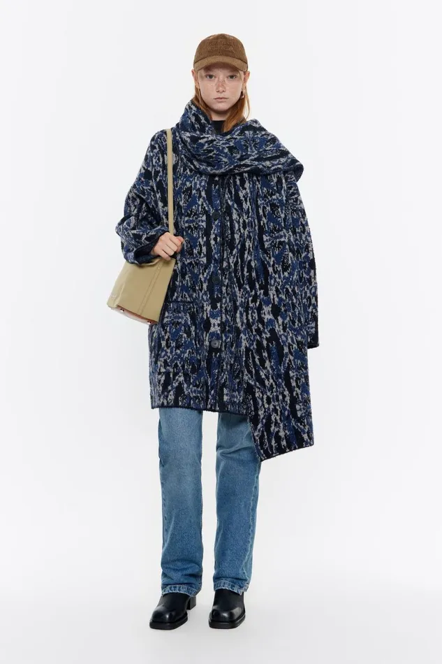 Navy Blue Plumancha Jacquard Jacket Plumancha Navy Women Bimba Y Lola Total Look Navy Blue Plumancha Jacquard Jacket Plumancha Navy Women Bimba Y Lola Total Look