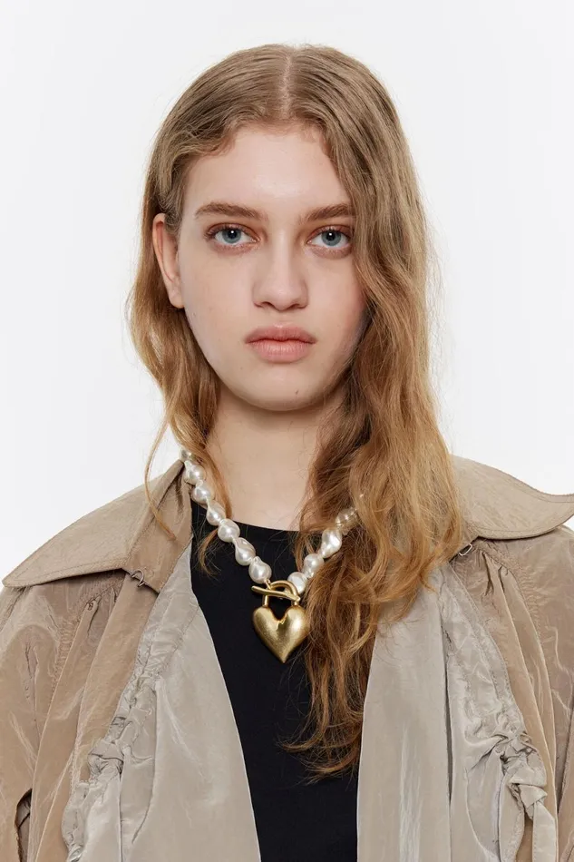 Necklace With Pearls And A Heart In Matte Gold Pearl Women Bimba Y Lola Jewelry Necklace With Pearls And A Heart In Matte Gold Pearl Women Bimba Y Lola Jewelry