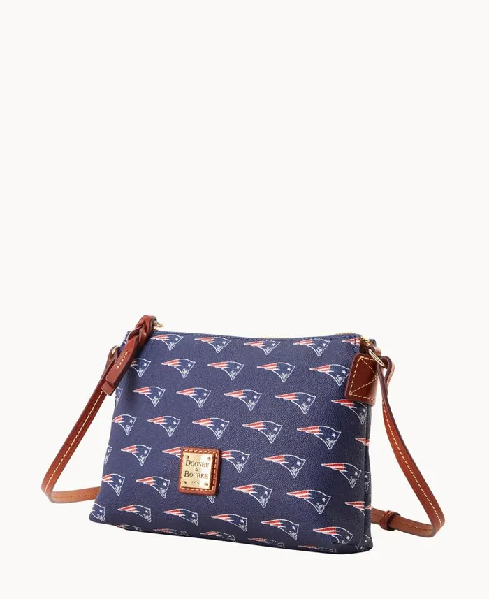 NFL Patriots Crossbody Pouchette Patriots Woman Dooney and Bourke Crossbodies NFL Patriots Crossbody Pouchette Patriots Woman Dooney and Bourke Crossbodies