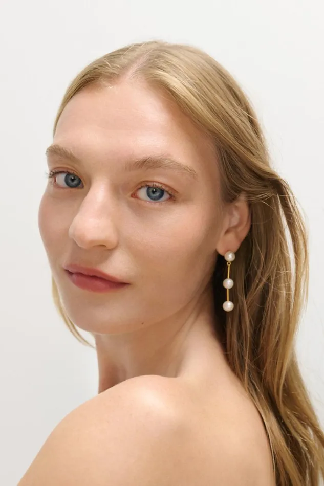Oroton Asta Long Drop Earrings Worn Goldpearl Women Jewellery Oroton Asta Long Drop Earrings Worn Goldpearl Women Jewellery