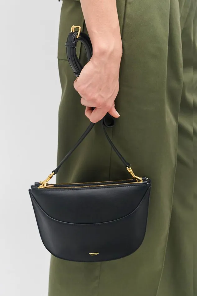 Oroton Florence Crossbody Black Women Crossbody Oroton Florence Crossbody Black Women Crossbody