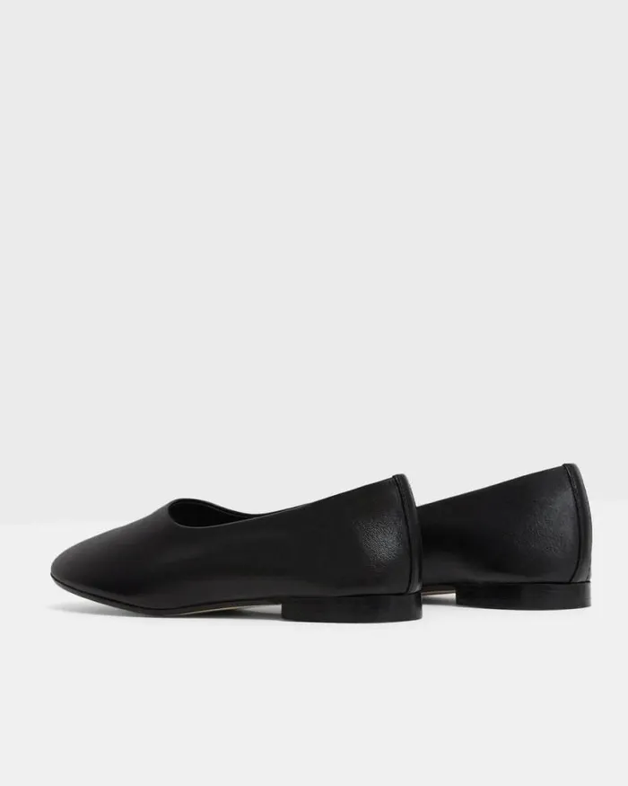 Shoes Women Theory Round Flat In Leather Black