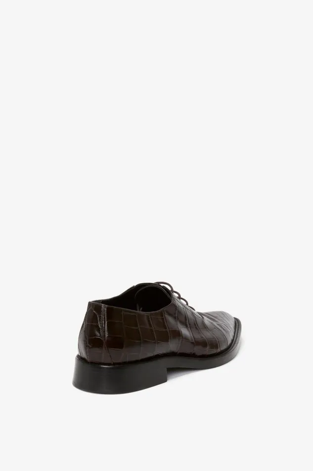 Shoes Women Victoria Beckham Pointy Toe Flat Lace Up In Chocolate CrocEffect Leather Shoes Women Victoria Beckham Pointy Toe Flat Lace Up In Chocolate CrocEffect Leather