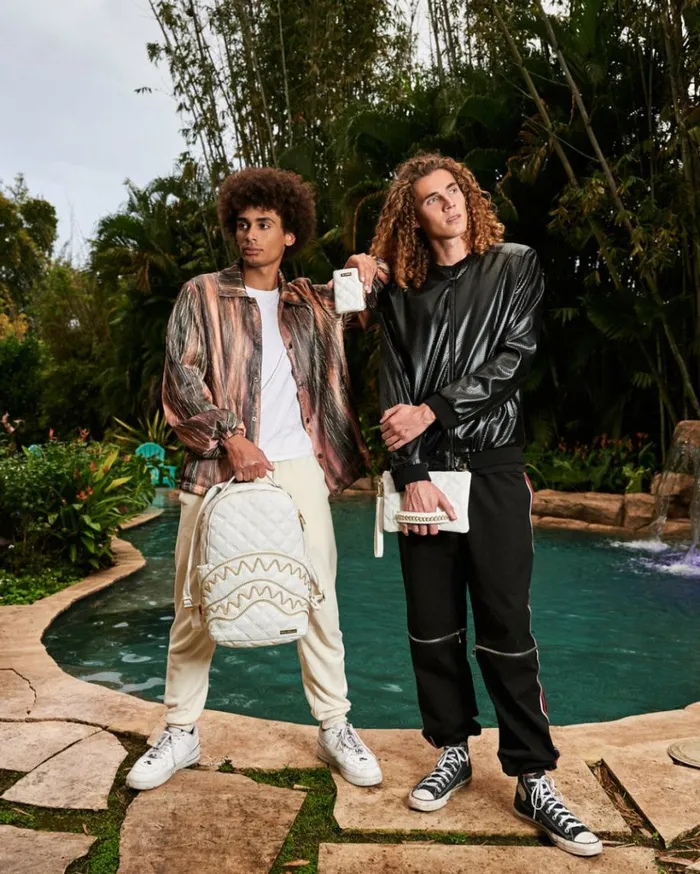 SPRAYGROUND RIVIERA LE BLANC GOLD CHAIN SHARK WALLET Bags