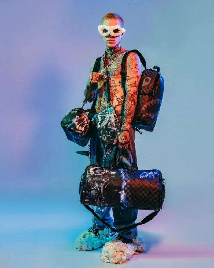 SPRAYGROUND THE UNDERCURRENT CROSSOVER CLUTCH Bags