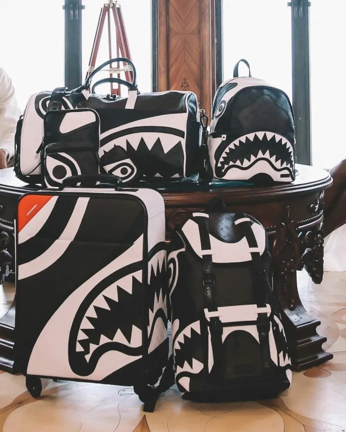 SPRAYGROUND VVIP SLING Bags
