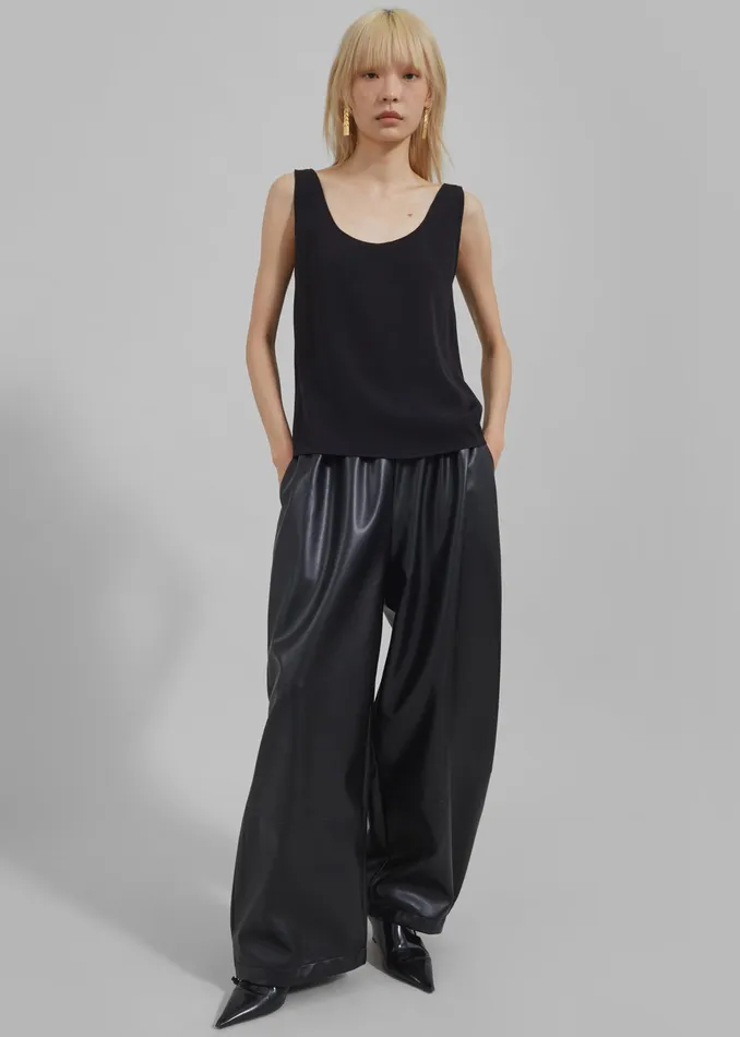 The Frankie Shop Bottoms Briar Faux Leather Balloon Pants 8211 Black 8211 Women The Frankie Shop Bottoms Briar Faux Leather Balloon Pants 8211 Black 8211 Women