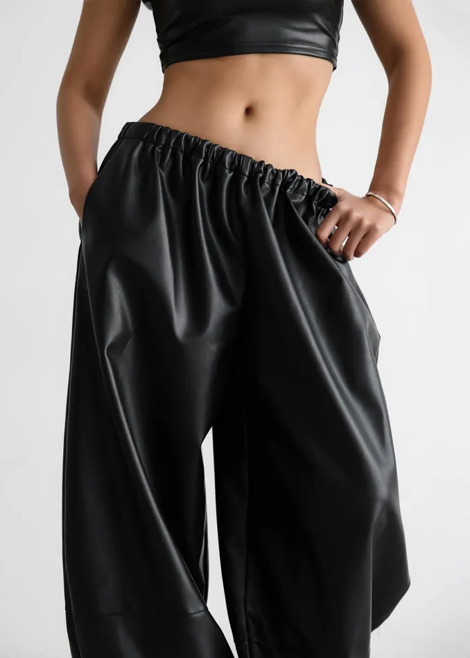 The Frankie Shop Bottoms Briar Faux Leather Balloon Pants 8211 Black 8211 Women