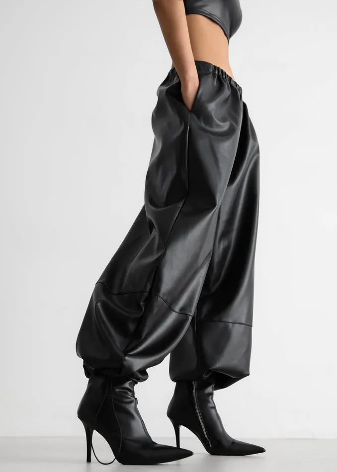 The Frankie Shop Bottoms Briar Faux Leather Balloon Pants 8211 Black 8211 Women