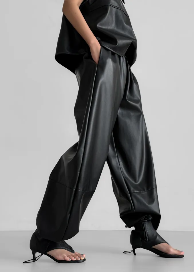 The Frankie Shop Bottoms Briar Faux Leather Balloon Pants 8211 Black 8211 Women