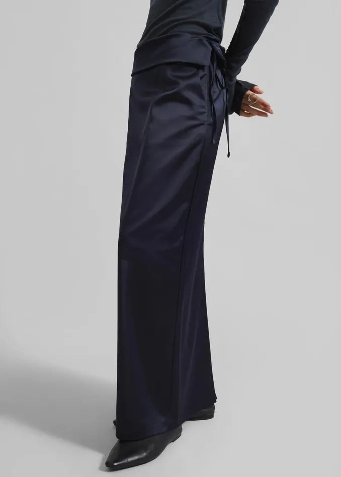 The Frankie Shop Bottoms Rhone Skirt 8211 Navy 8211 Women
