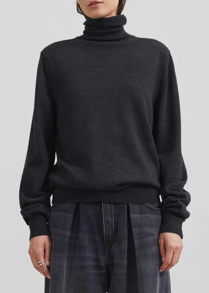The Frankie Shop Knitwear Eve Thin Turtleneck Sweater 8211 Dark Grey Melange 8211 Women