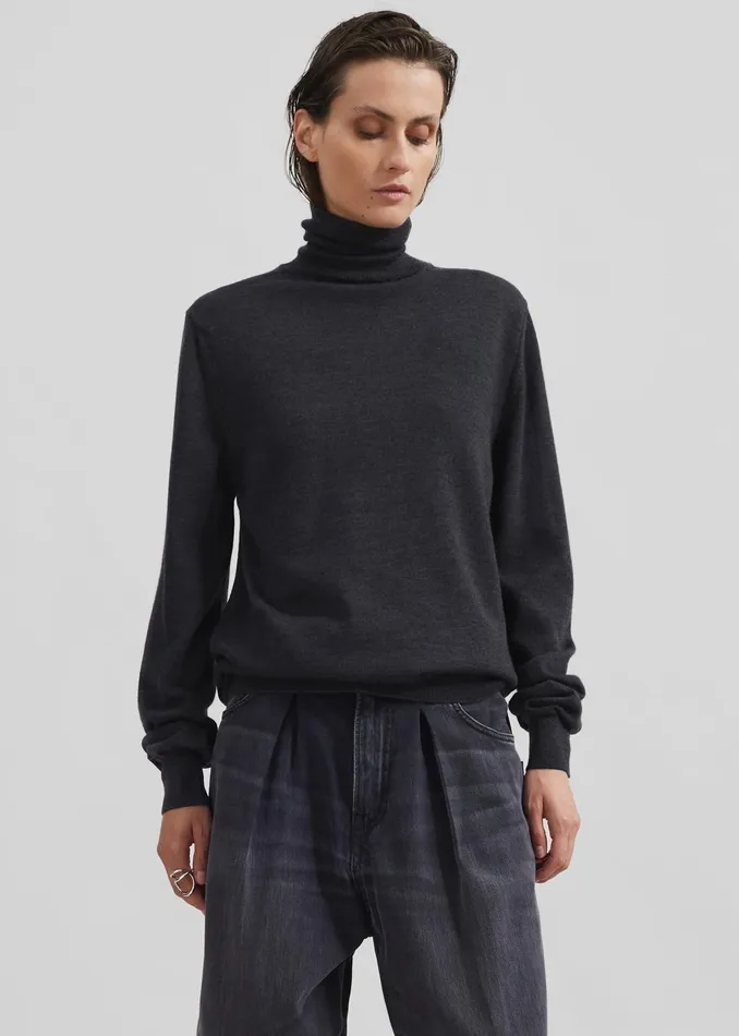 The Frankie Shop Knitwear Eve Thin Turtleneck Sweater 8211 Dark Grey Melange 8211 Women