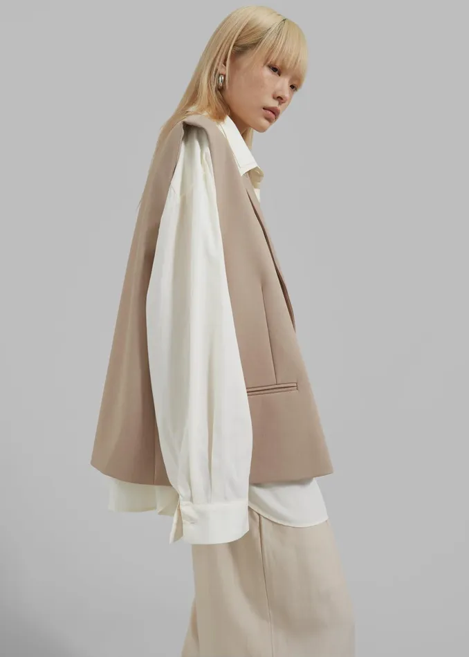 The Frankie Shop Outerwear Kace Boxy Vest 8211 Beige 8211 Women