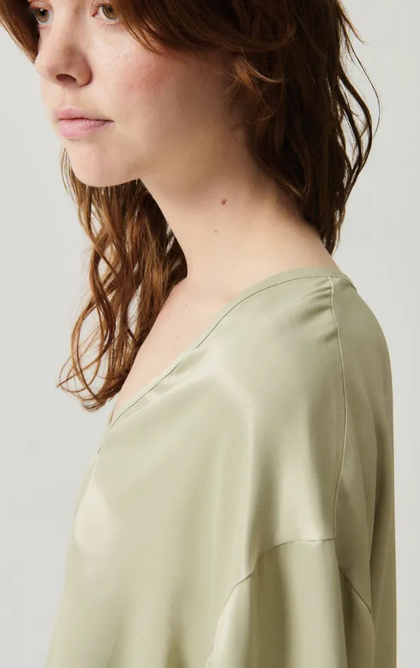 Top Unyl Cliff Women American Vintage Tops and Tanktops Top Unyl Cliff Women American Vintage Tops and Tanktops