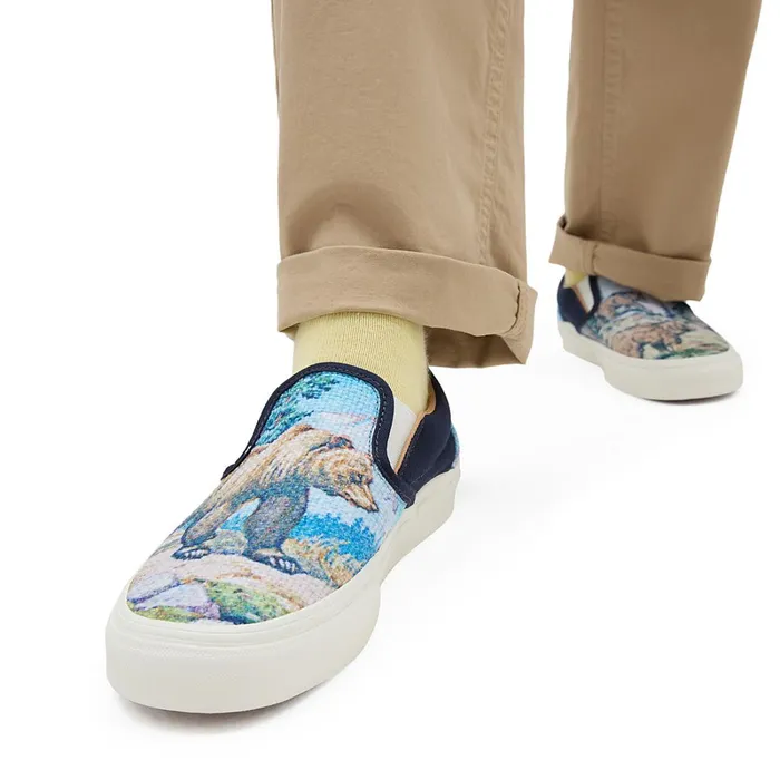 Vans Classics Men Classic SlipOn Shoes Multicolour