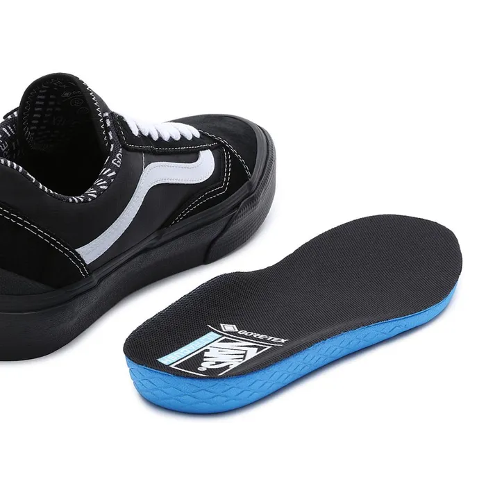Vans Classics Men GoreTex Old Skool Shoes Black